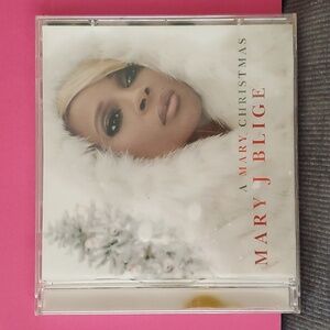 CD, Mary J Blige, A Mary Christmas